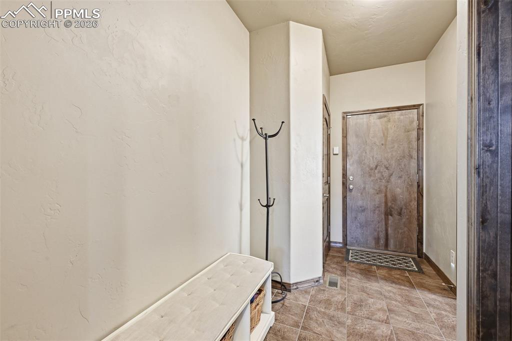 Image 25 of 50: Mud Room