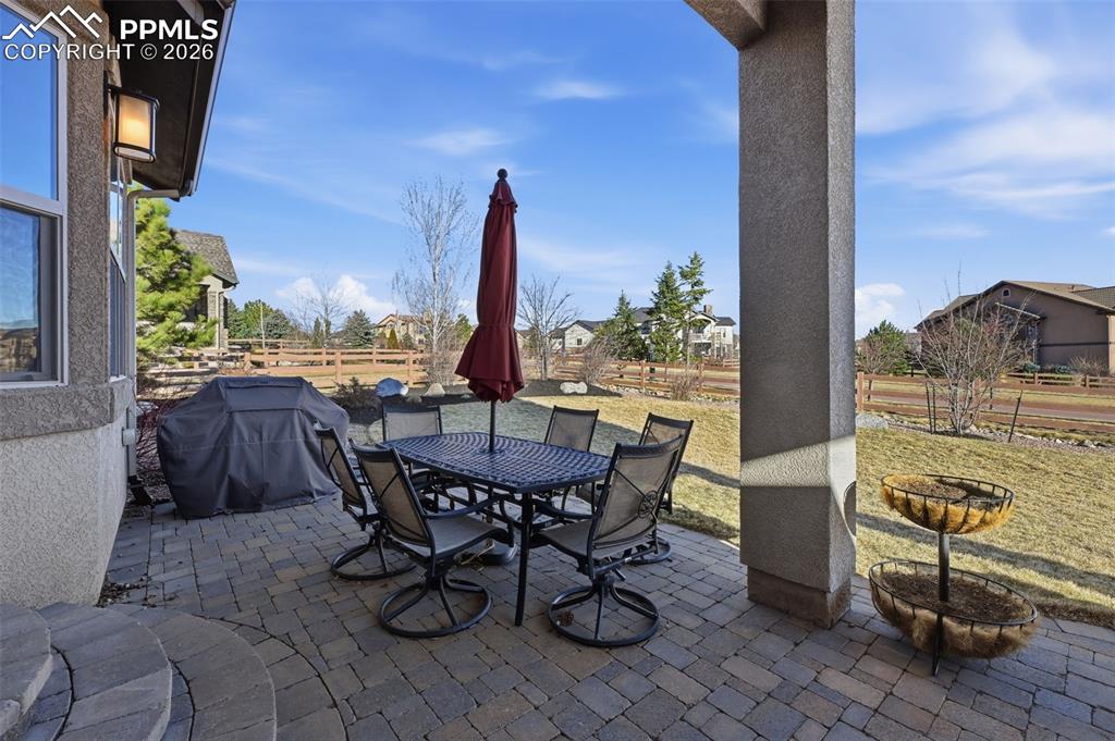 Image 34 of 50: Patio