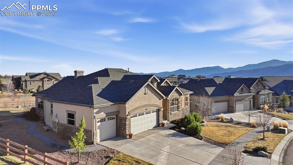 Image 5 of 50: Front of Structure