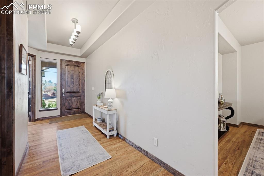 Image 9 of 50: Entry