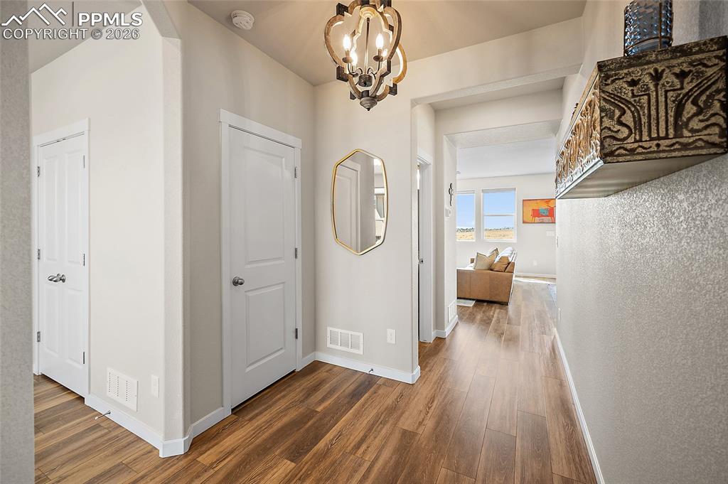 Image 5 of 41: Entry way