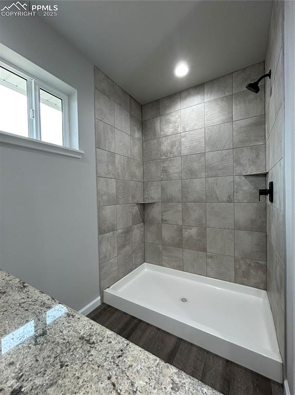 Image 30 of 49: Bathroom