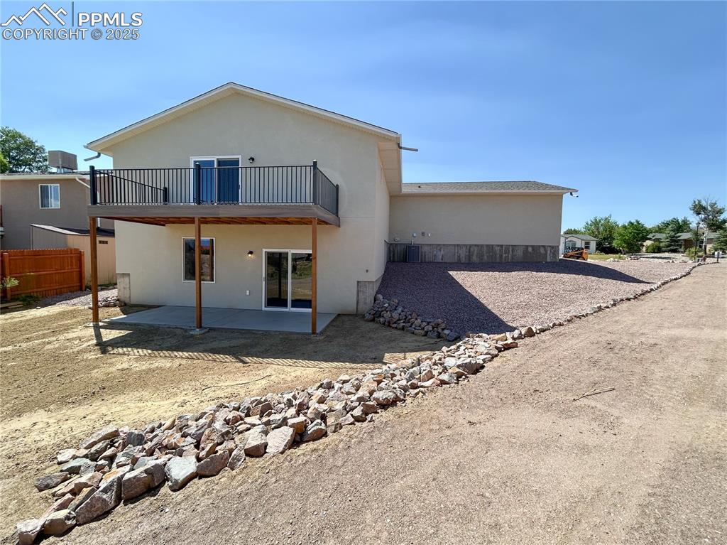 Image 49 of 49: Back of Structure