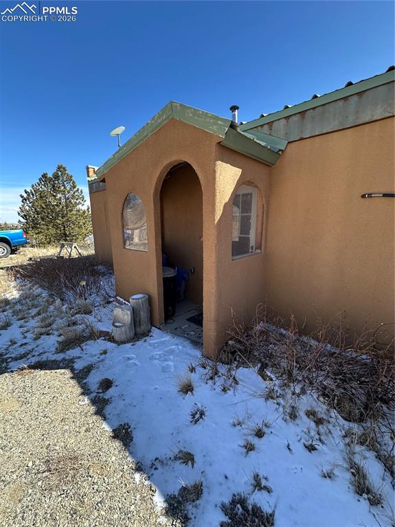 Image 2 of 6: Front of home