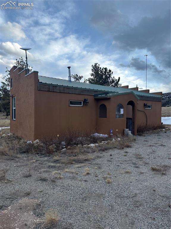 Image 4 of 6: Side of Structure