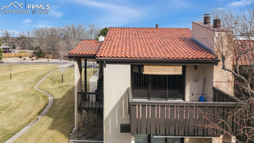 Image 29 of 35: Private deck