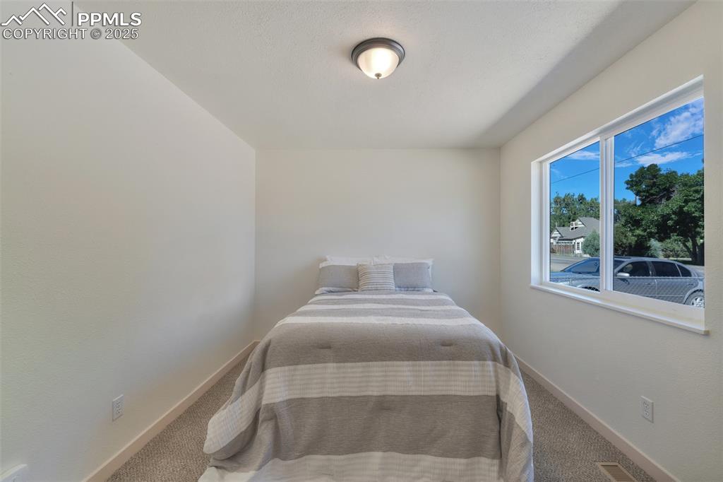 Image 9 of 35: Bedroom