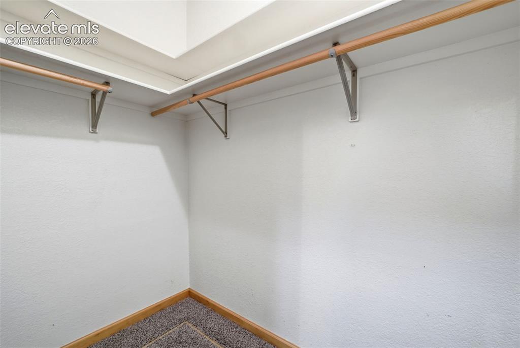 Image 15 of 36: Closet