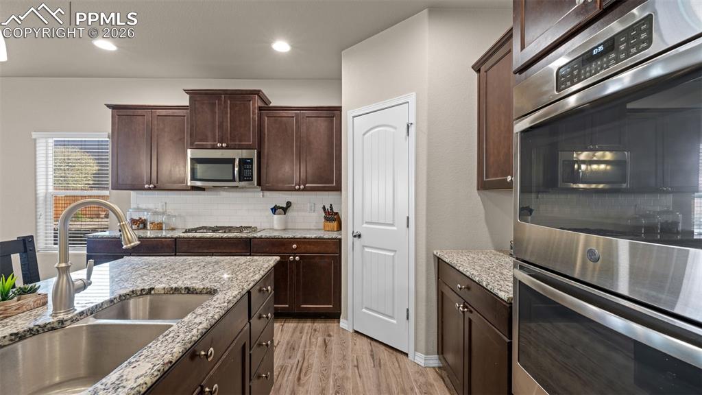 Image 2 of 42: Kitchen