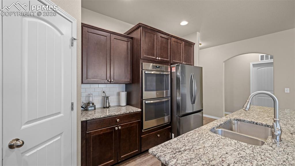 Image 3 of 42: Kitchen