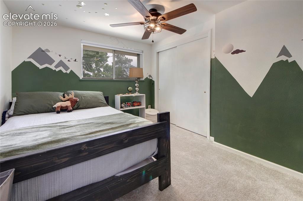 Image 19 of 43: Bedroom