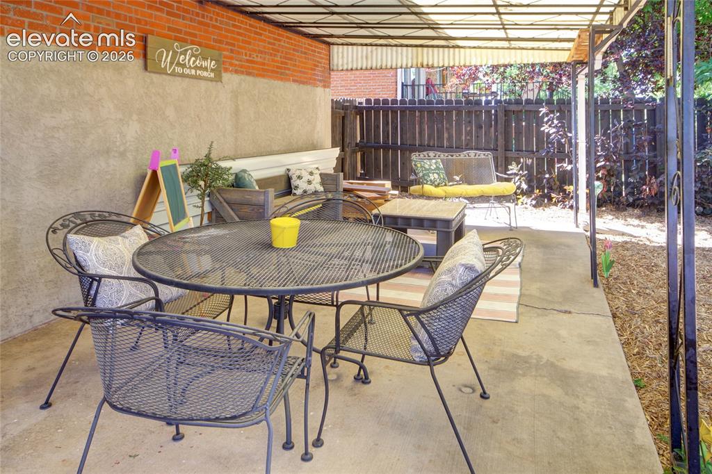 Image 40 of 43: Patio
