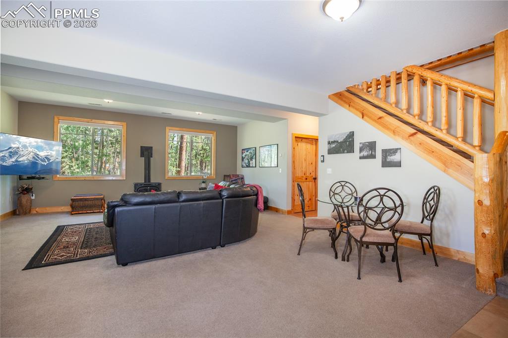 Image 36 of 50: Bedroom