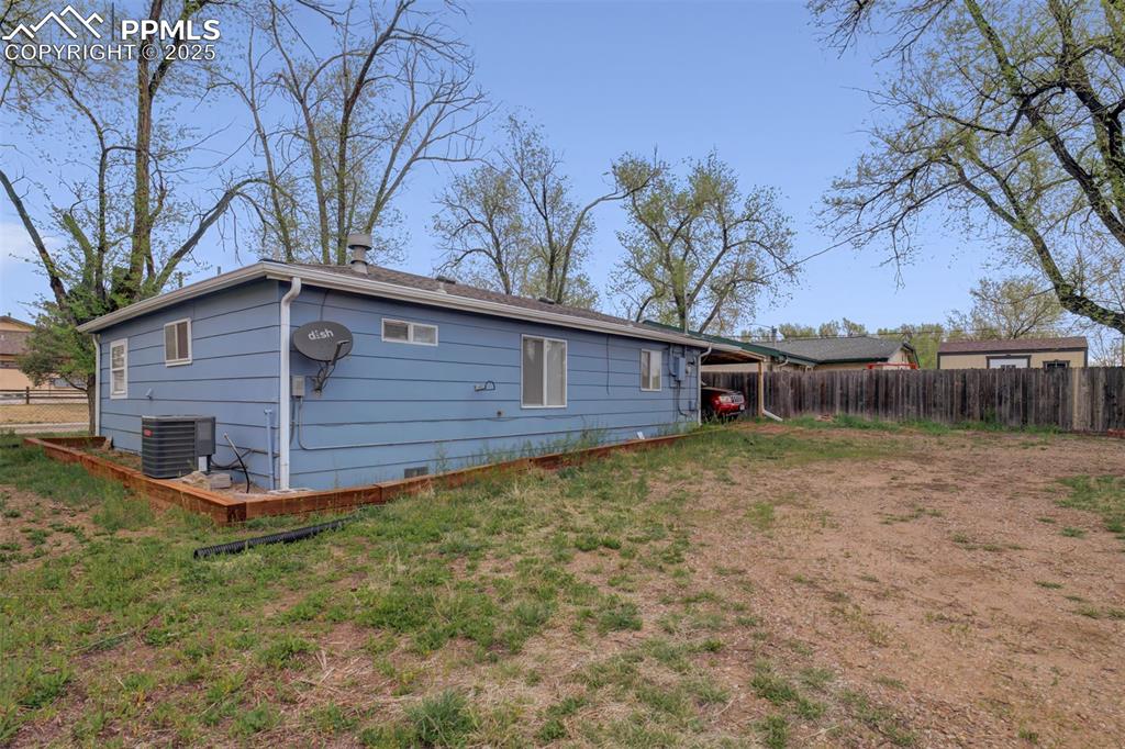 Image 18 of 22: Rear view of property