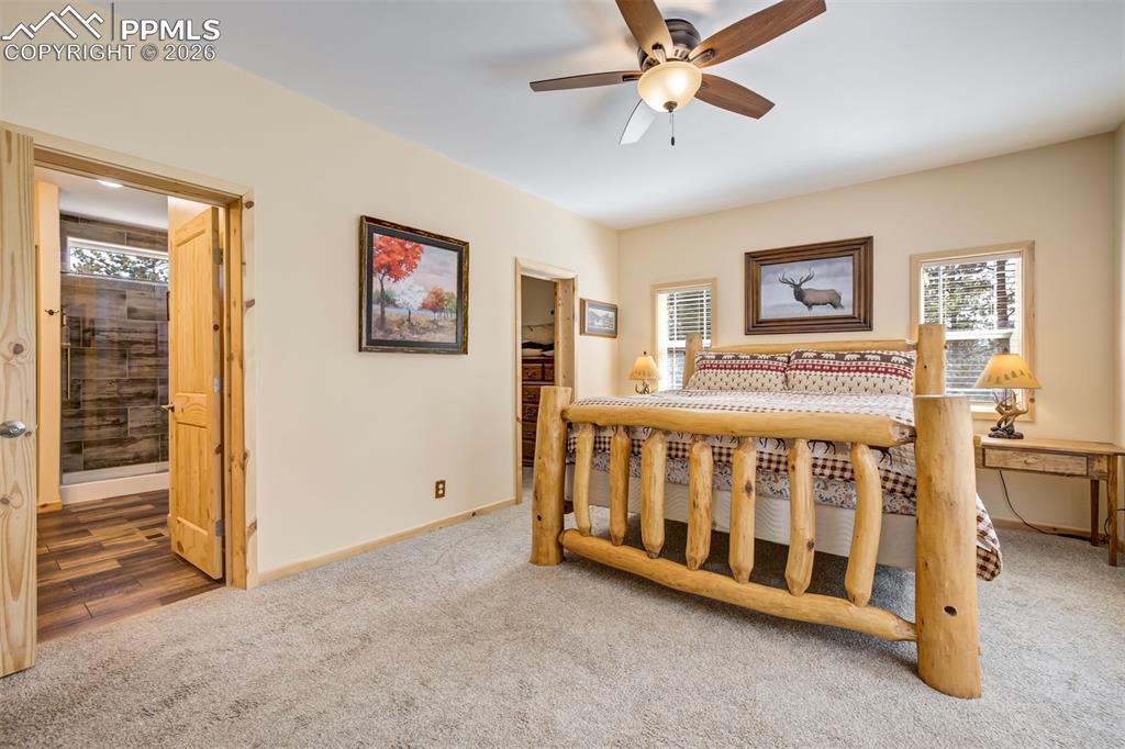 Image 27 of 50: Bedroom