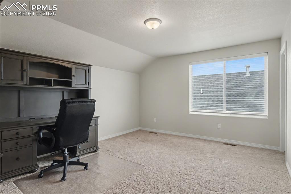 Image 26 of 38: Office