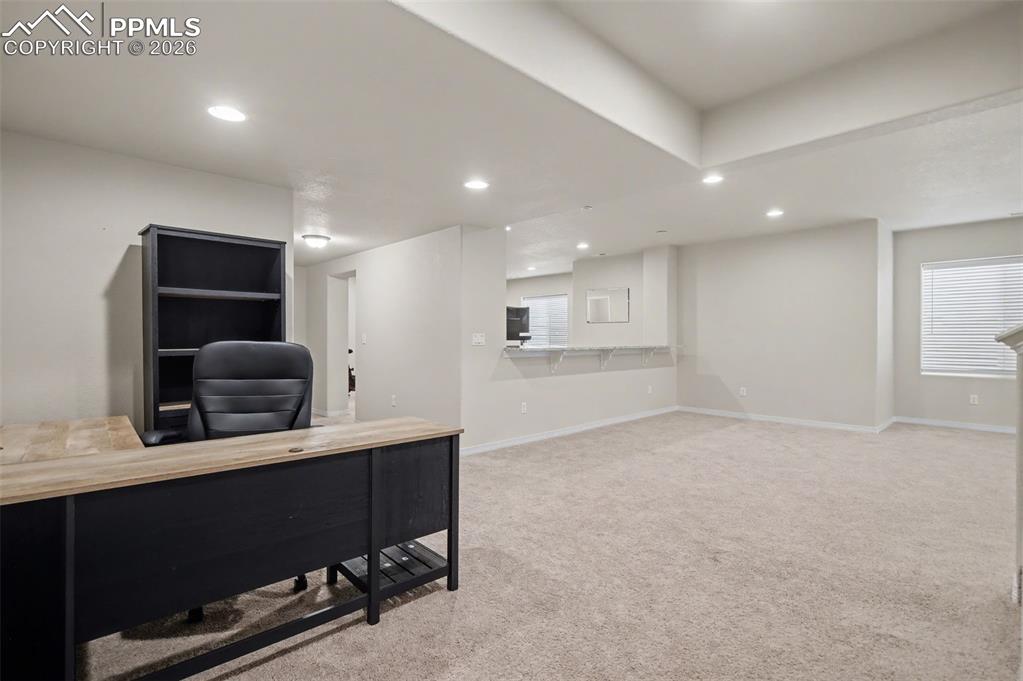 Image 30 of 38: Office