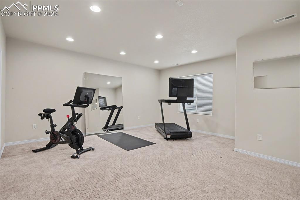 Image 31 of 38: Exercise Room