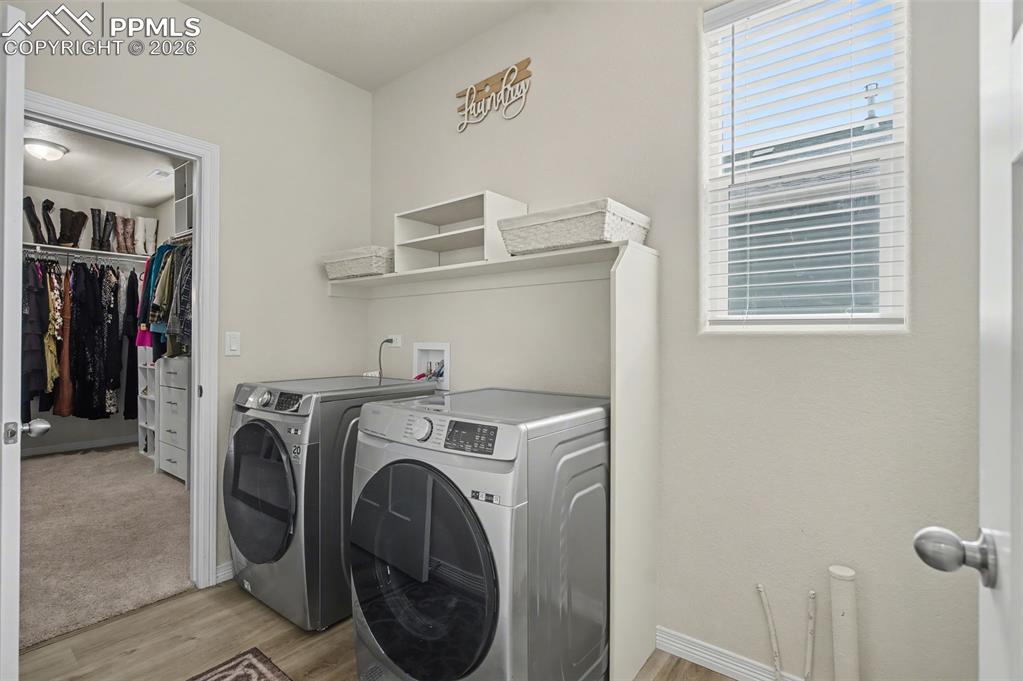 Image 33 of 38: Laundry