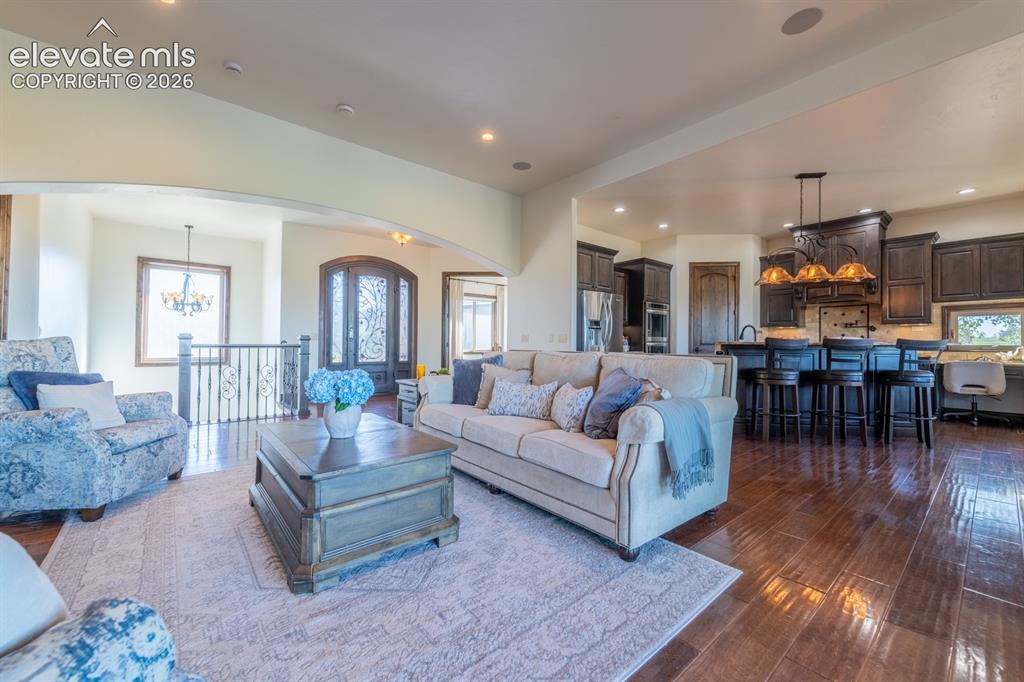 Image 9 of 50: Living Room