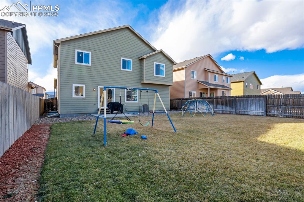 Image 40 of 50: Back of Structure