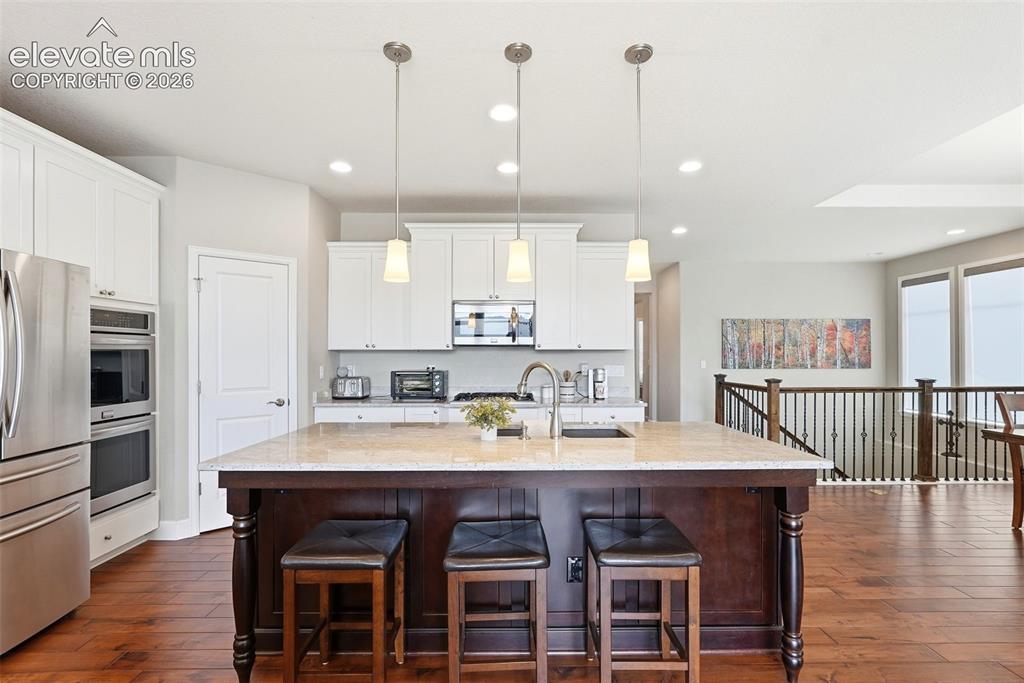 Image 12 of 47: Kitchen