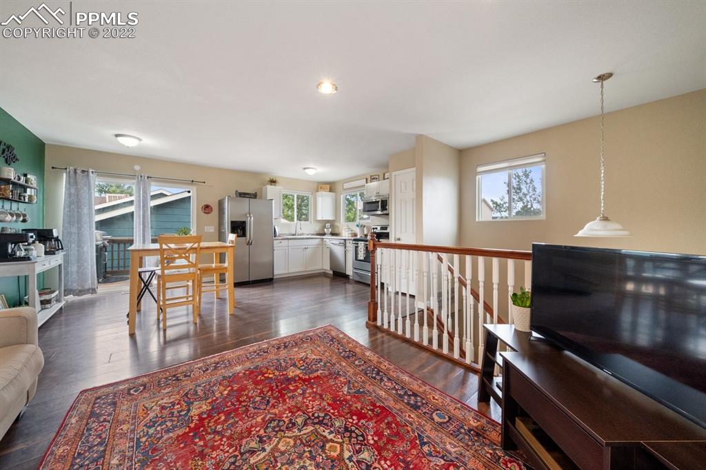 Listing 4897533, Image 4 of 25
