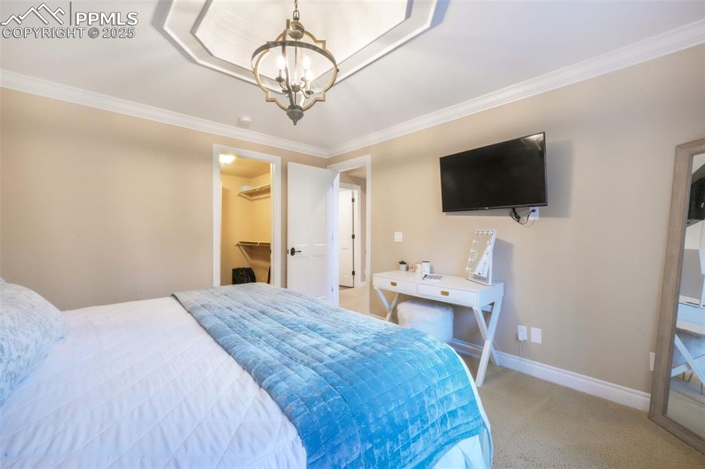 Image 38 of 50: Bedroom