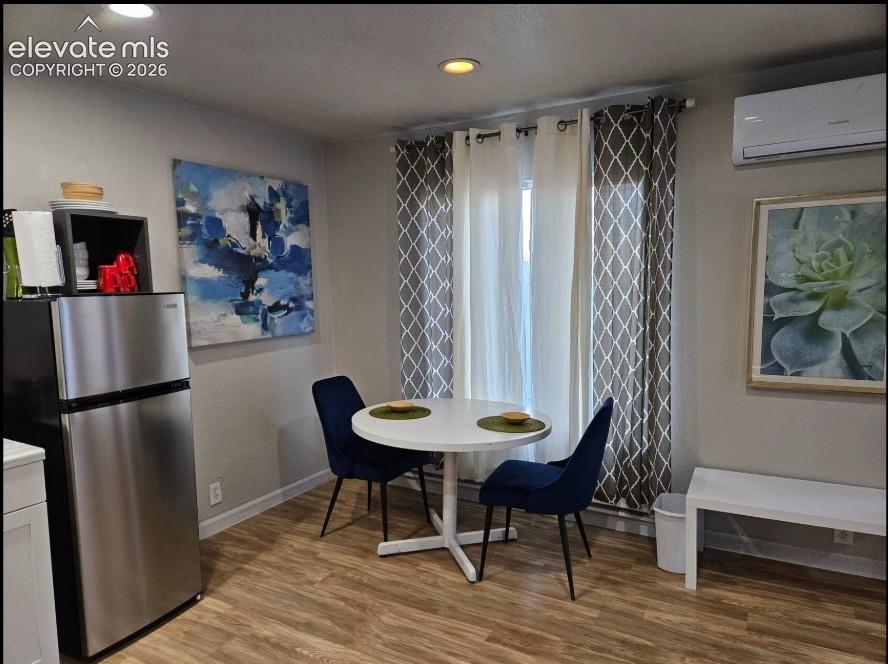 Image 6 of 39: Eating area and mini-split