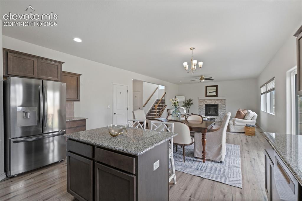 Image 12 of 40: Kitchen