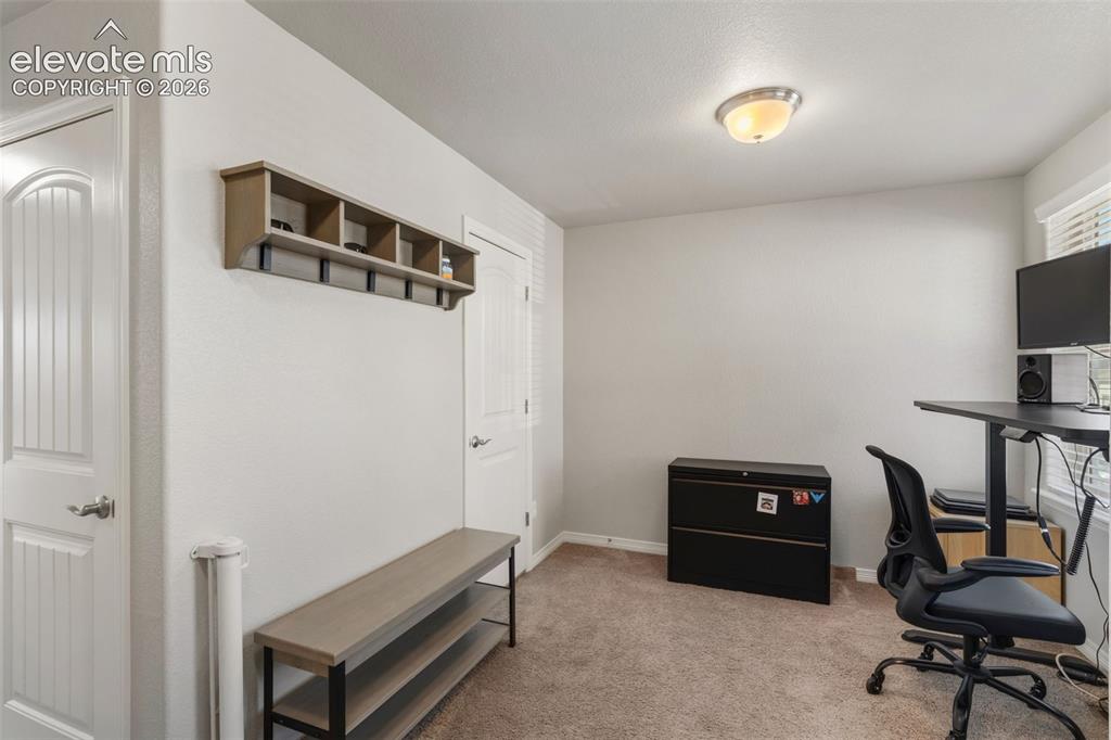 Image 10 of 31: Office