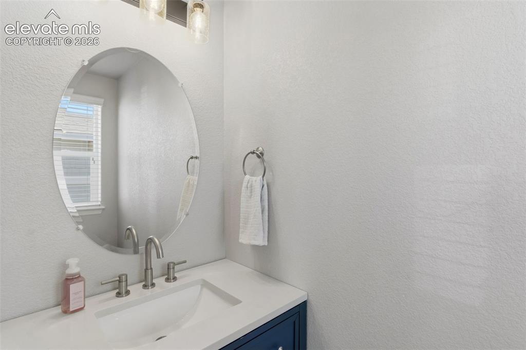 Image 12 of 31: Bathroom