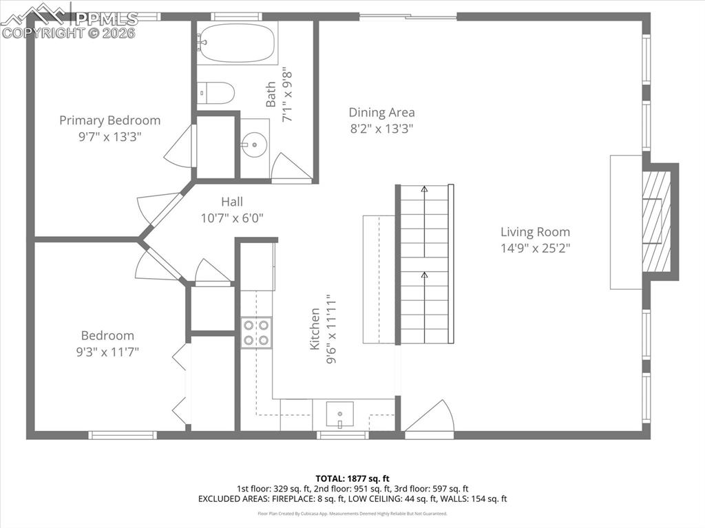Image 36 of 38: View of room layout