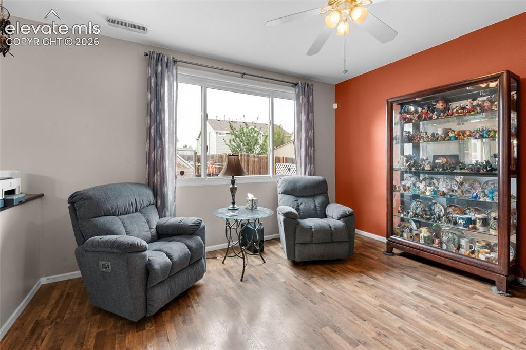 Image 6 of 29: Seller