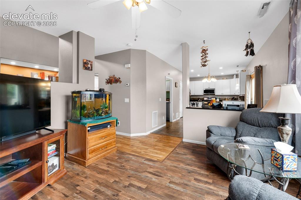 Image 7 of 29: Sitting Room