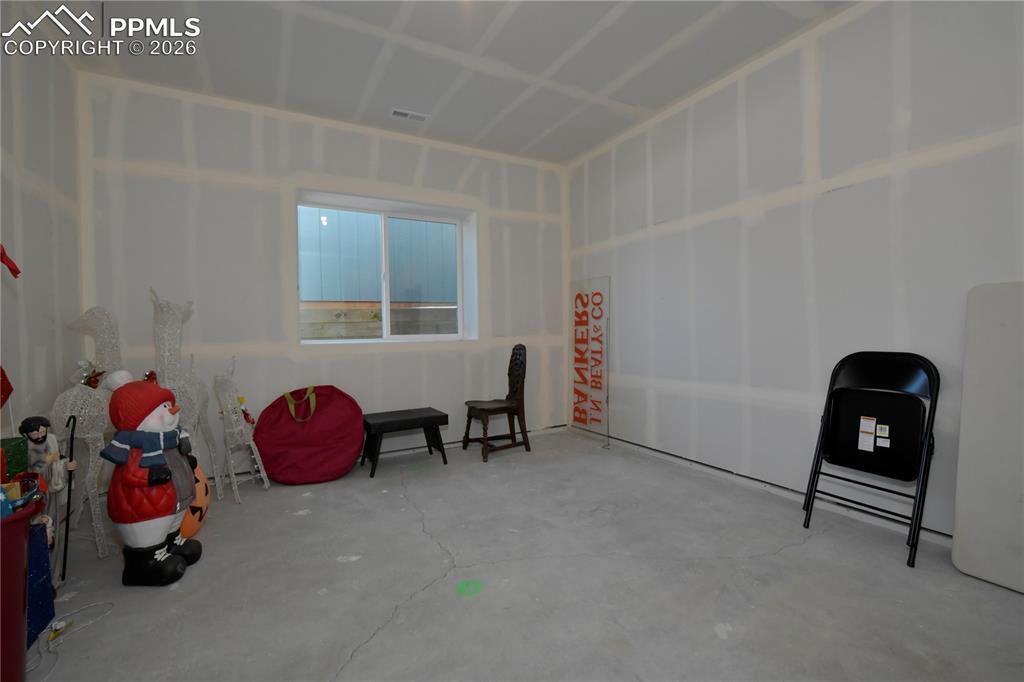 Image 24 of 34: Storage