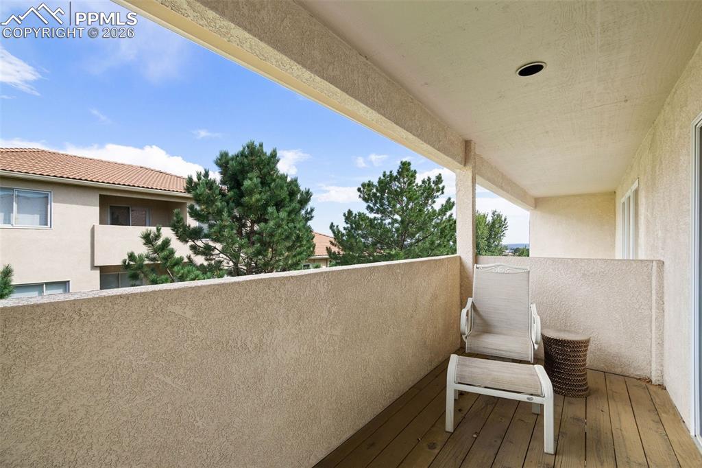 Image 21 of 31: Dining space just off the large deck 