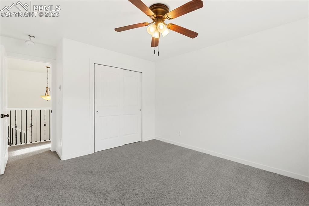 Image 37 of 50: Bedroom