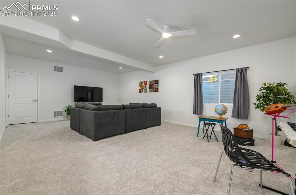 Image 21 of 37: Living Room