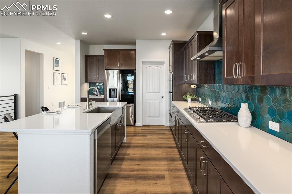 Image 8 of 37: Kitchen