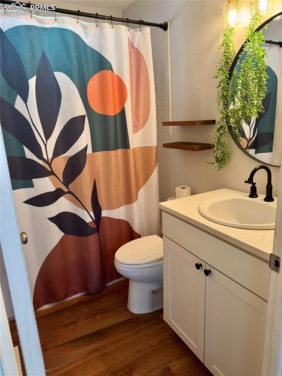 Image 14 of 28: Bathroom on main floor