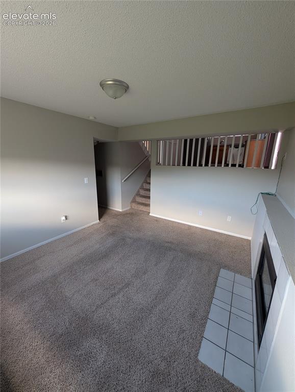 Image 18 of 39: Living Room