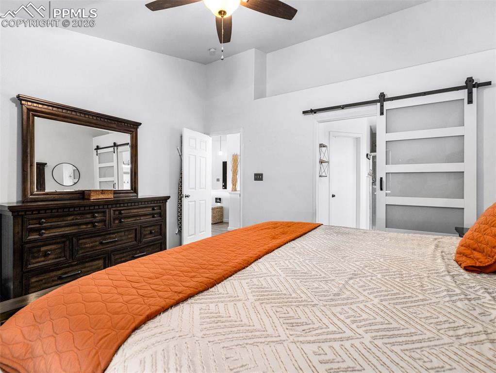 Image 12 of 31: Bedroom