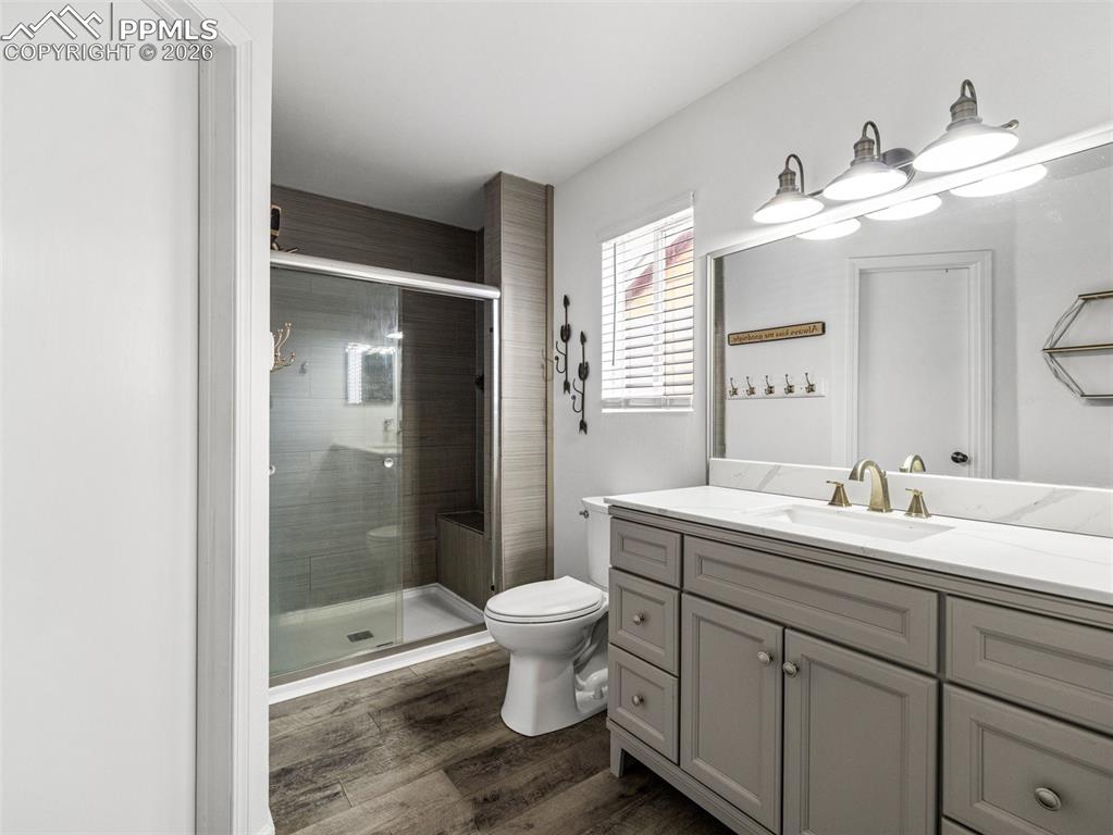 Image 13 of 31: Master bathroom 