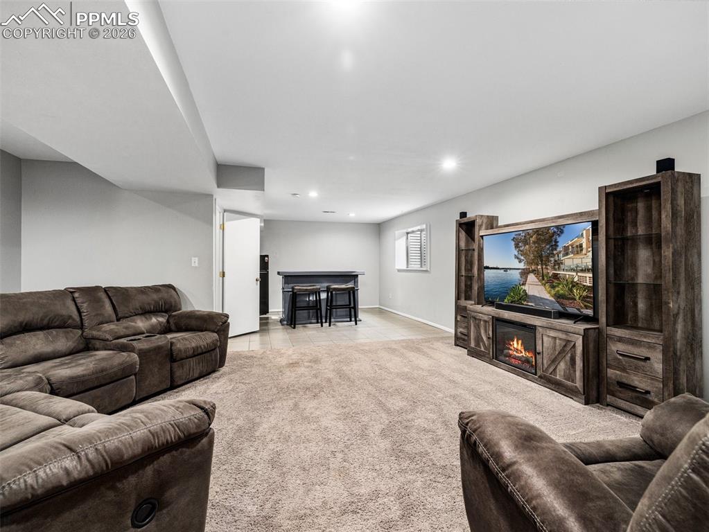 Image 21 of 31: basement 