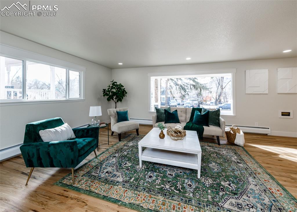 Image 10 of 50: Living Room