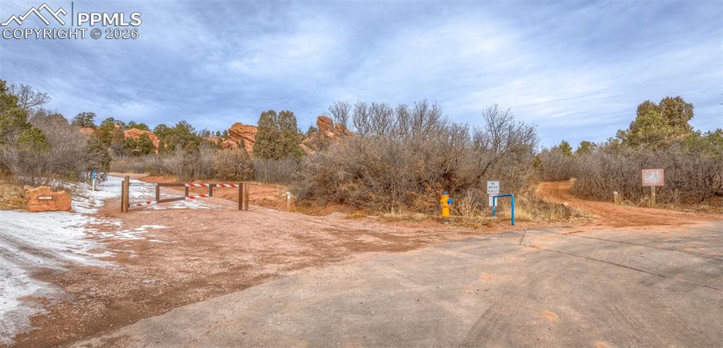 Image 2 of 50: Cul-De-Sac Entry into Garden of the Gods