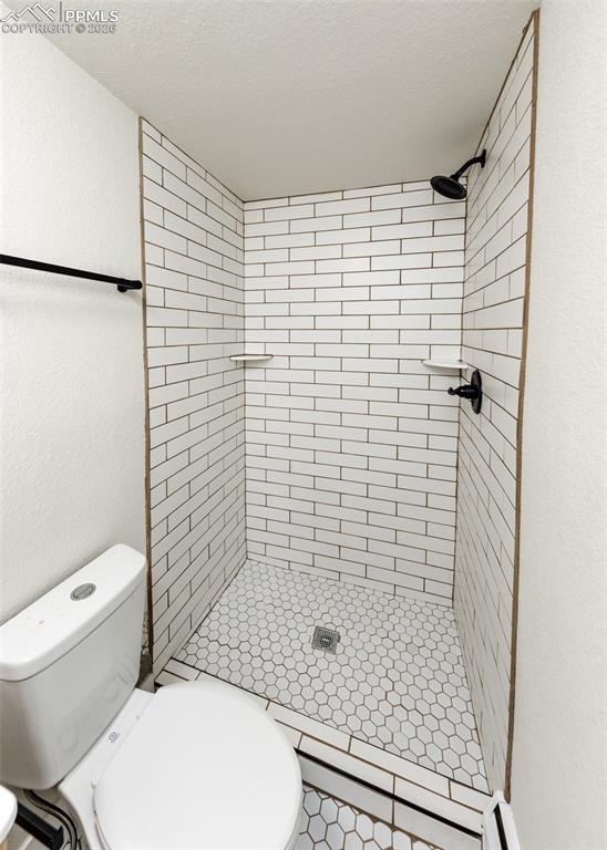 Image 45 of 50: Bathroom