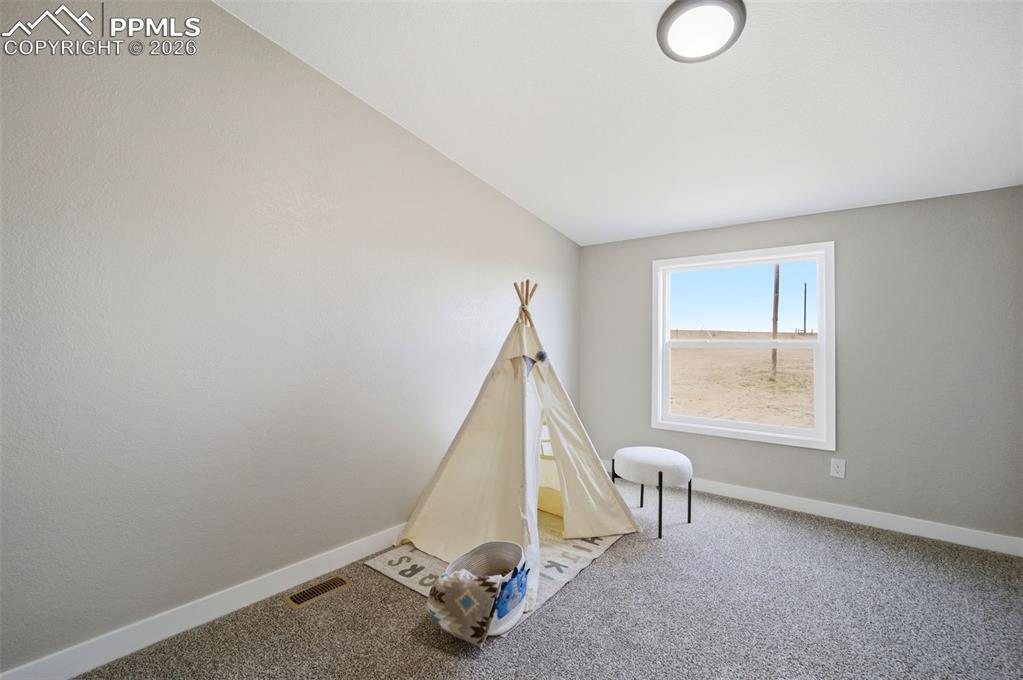 Image 33 of 45: Game Room