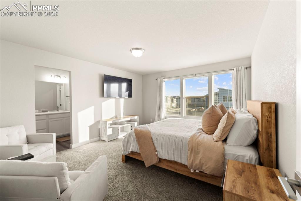 Image 11 of 21: Bedroom